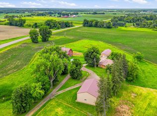 41806 Davenport St NE, Braham, MN 55006