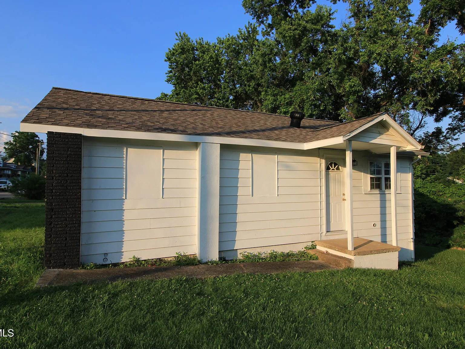 3 bed, 1975 sqft, $1,850 — Photo 3