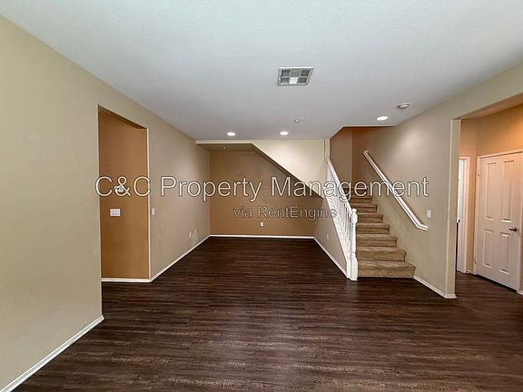 4th image of 35833 Ellison Ln Unit 3
