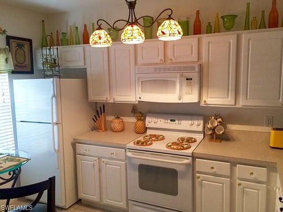 2nd image of 10104 Spyglass Hill Ln
