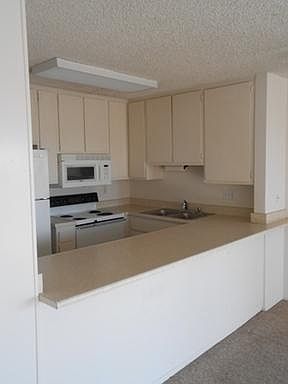 3rd image of 1855 Diamond St Unit 5-222