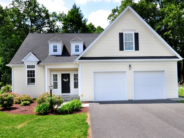 98 Cambridge Court #98, Simsbury, CT 06070