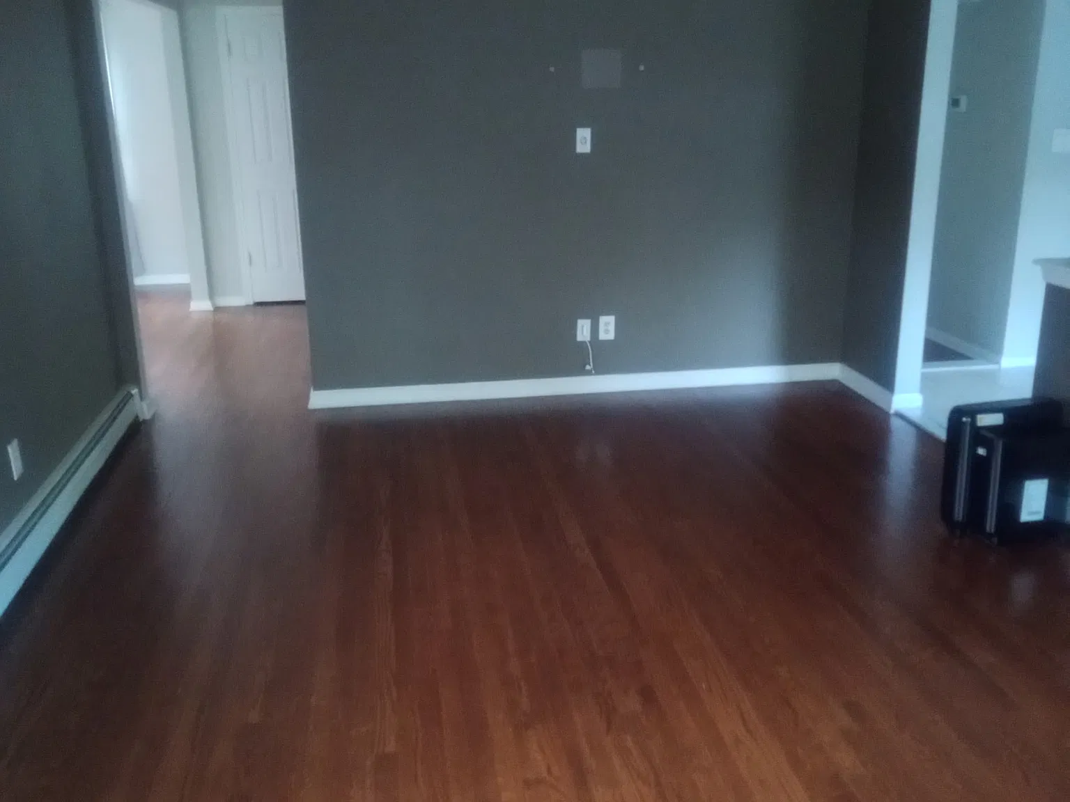 Plainview Rd, Woodbury — Photo 3