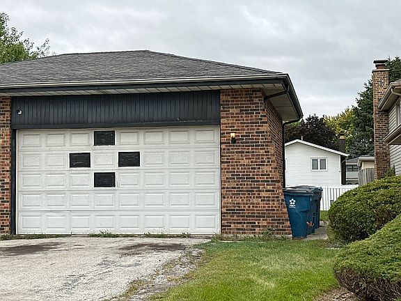 2nd image of 16552 Prince Dr