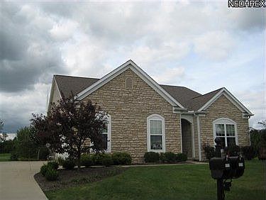 1st image of 628 Avon Dr
