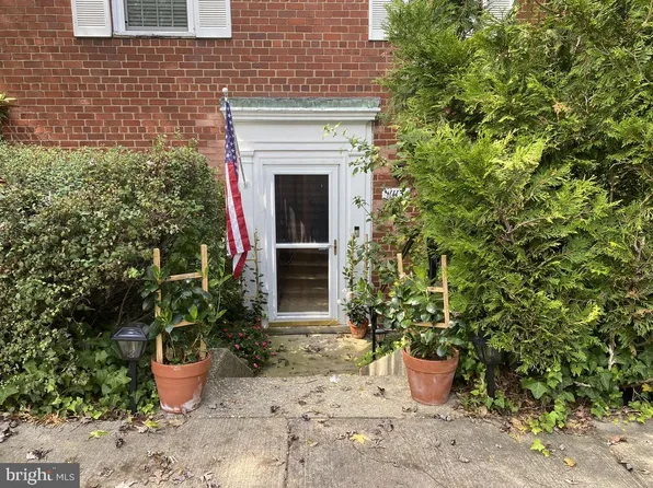 1113 Beverley Dr, Alexandria, VA 22302