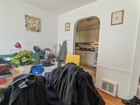 4th image of 6303 Abbott Dr