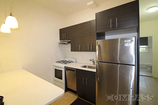 Rented by Compass | media 21