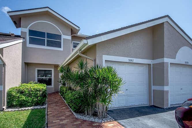 1st image of 5082 W Lakes Dr