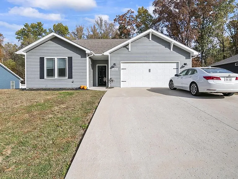 1303 Black Diamond Dr — Photo 22
