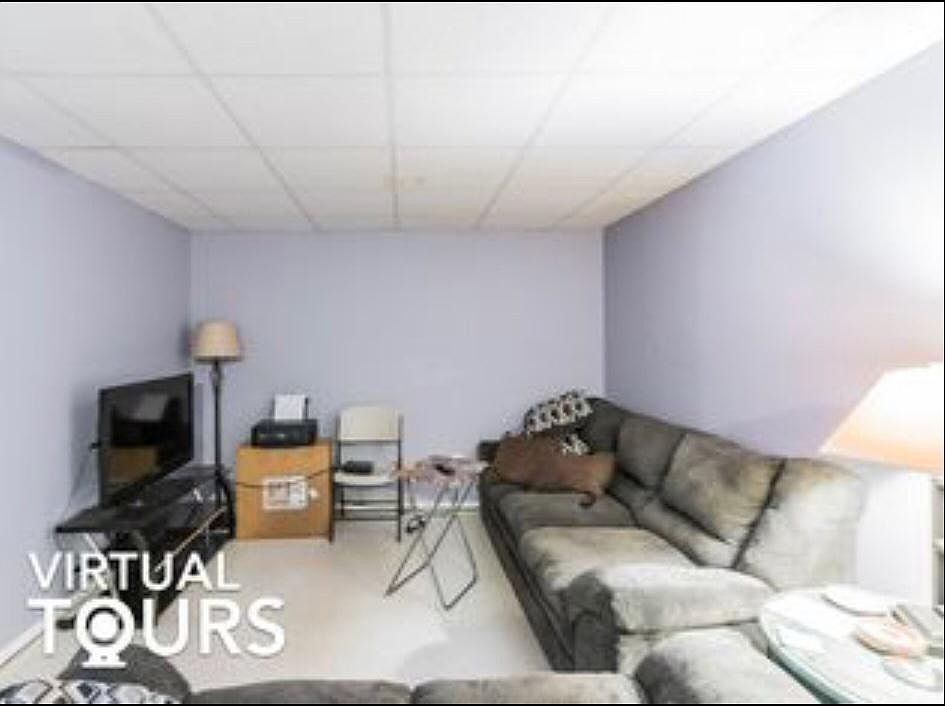 1st image of 27 Foreston Cir