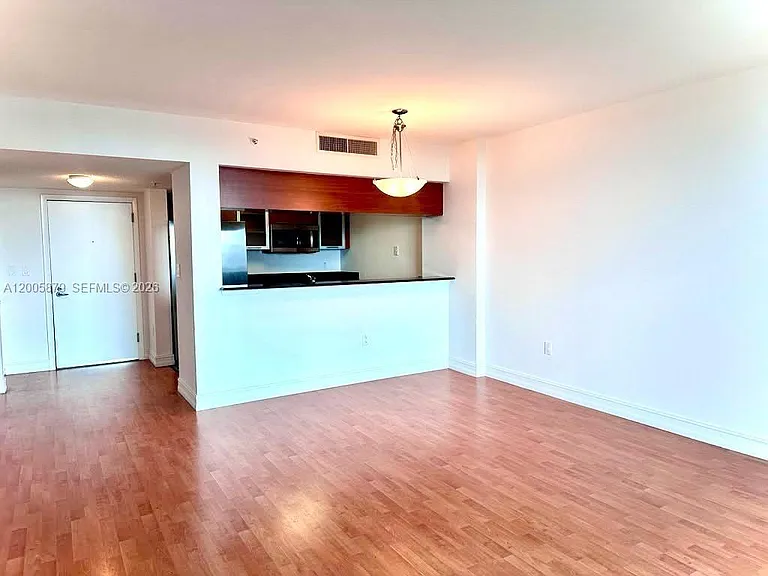1800 N Bayshore Dr #1506 — Photo 8