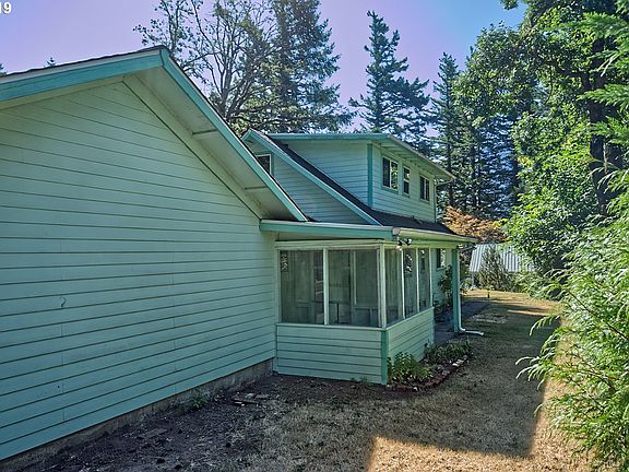 4th image of 147 NW Homeward Ave