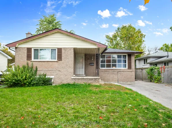 35 Bernick Dr, Barrie, ON L4M 5C1