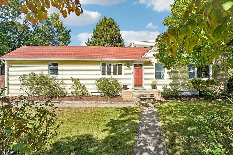 4 bed, 4.0 bath, $4,000 — Photo 2