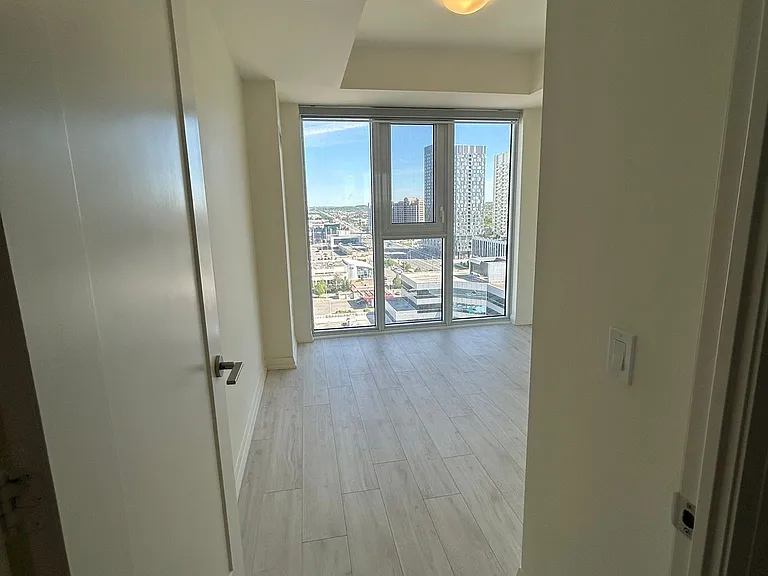 27 Korda Gate #408 — Photo 12
