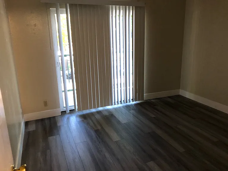 1927 Dwight Way — Photo 45