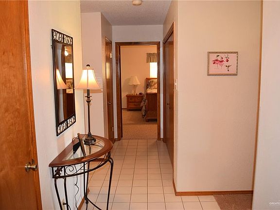 5th image of 236 Rebecca Dr