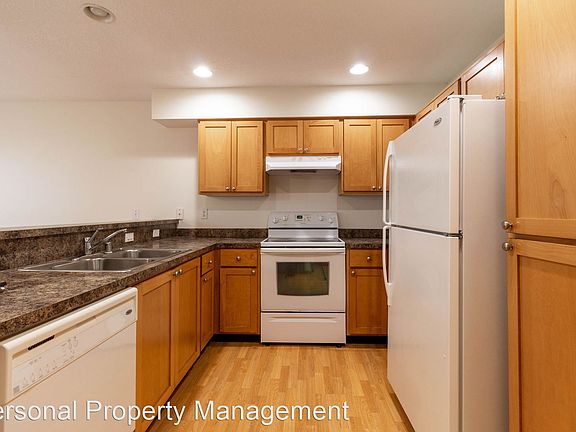 4th image of 8110 NE 36th Ct
