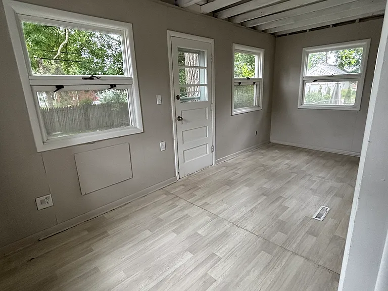 209 W Dudley St #1 — Photo 8