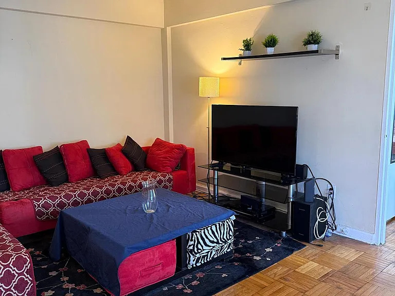 2141 I St NW #516 — Photo 3