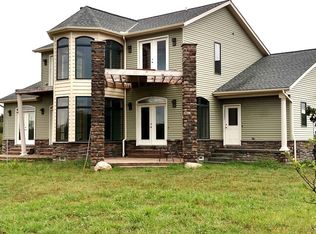 9214 Asbury Rd, Mantua, OH 44255