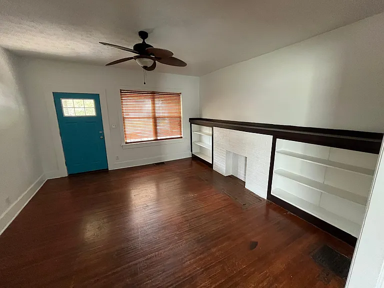 2943 N Park Ave — Photo 15