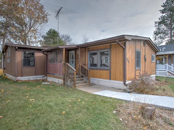 2250 Red Pine Dr S, Cambridge, MN 55008