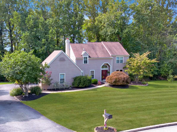93 Stonehedge Dr, Glenmoore, PA 19343