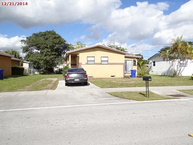 1st image of 2781 NW 22nd St
