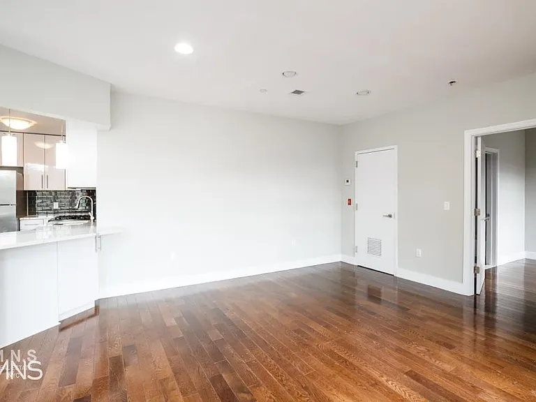 456 Grand St #5K — Photo 4