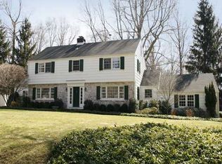 14 Linda Ln, Darien, CT 06820