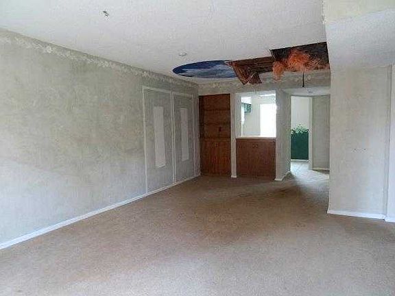 LIVING ROOM AND DINING ROOM COMBINATION