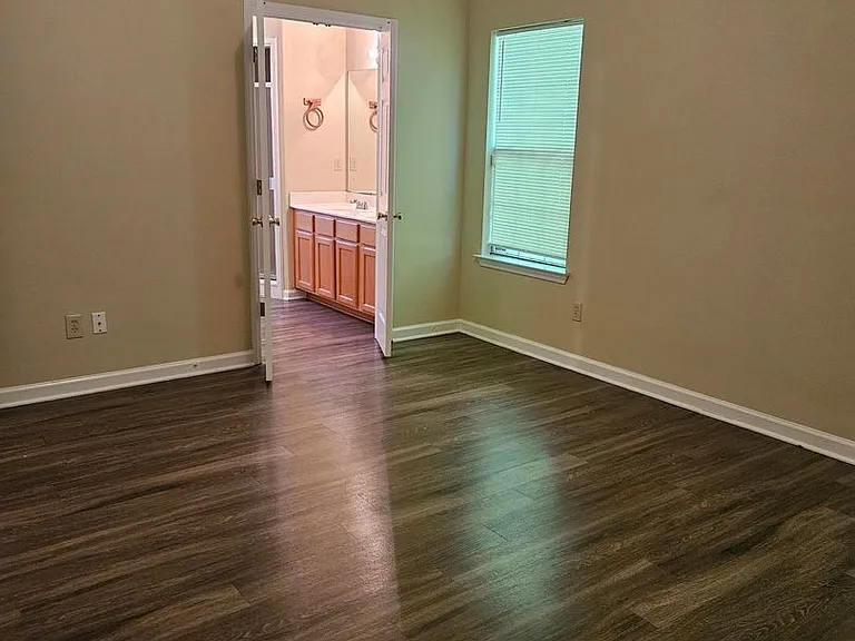 4647 Blue River Cv — Photo 11