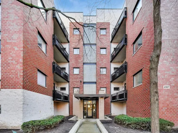 2317 W Wolfram St APT 415, Chicago, IL 60618