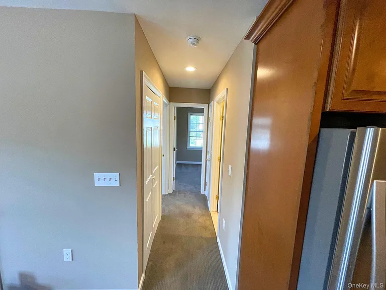 10 Colonial Ave #C — Photo 10