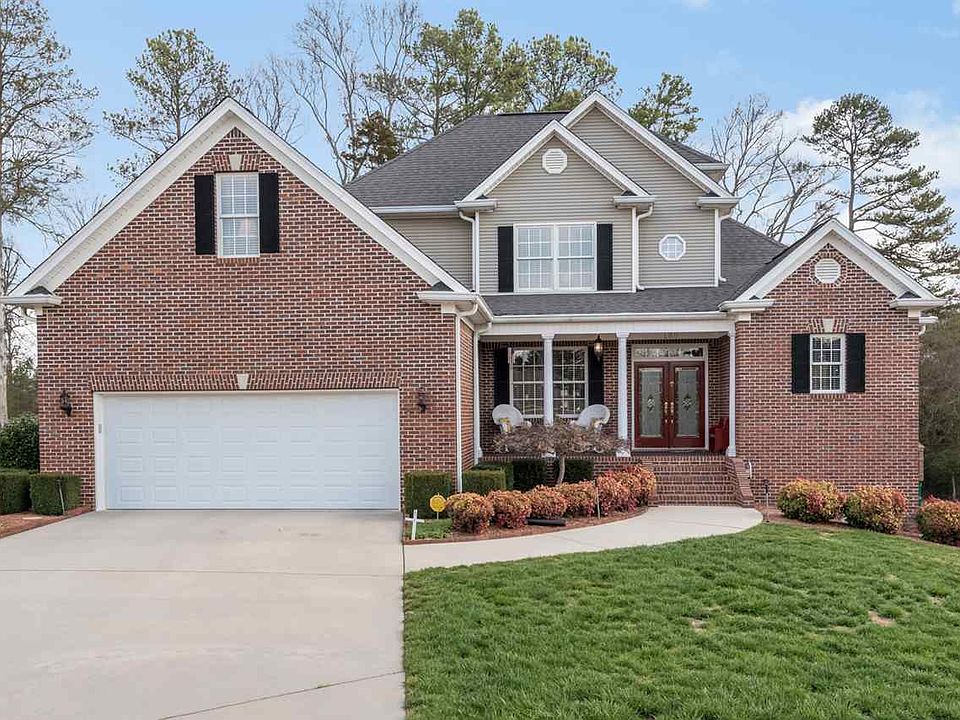 1st image of 189 Peppertree Dr NE