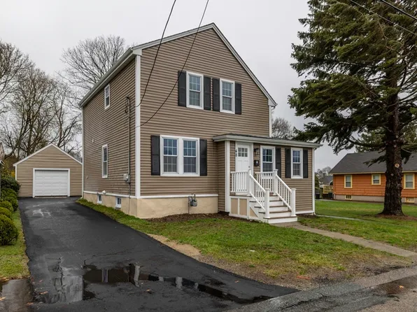48 Johnson St, Somerset, MA 02726
