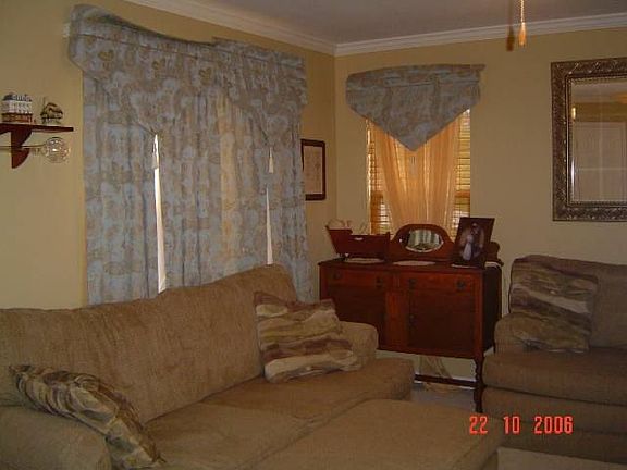 3rd image of 154 Mustang Dr NW