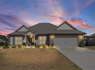 191 Ornate Ave, Fairhope, AL 36532