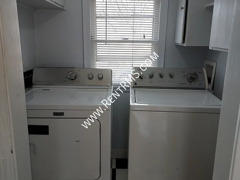 901 SW Buchanan St #GARLOW — Photo 16