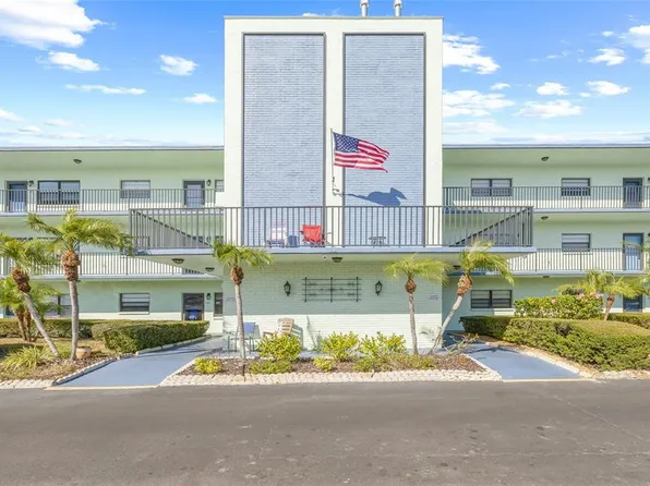 5973 Terrace Park Dr N Unit 103, Saint Petersburg, FL 33709