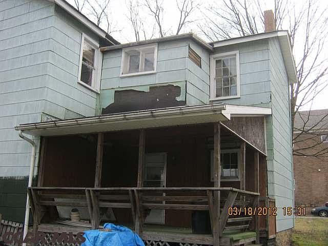 2nd image of 518 Walton St