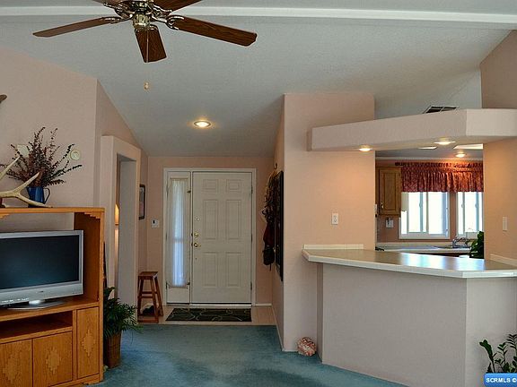 4th image of 9 Wildwood Cir