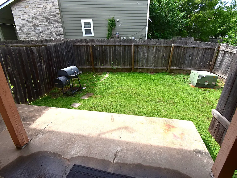 1800-1806 Rawhide Loop #1800 — Photo 12