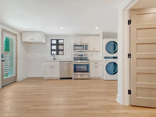 87 Line St #D, Charleston, SC 29403