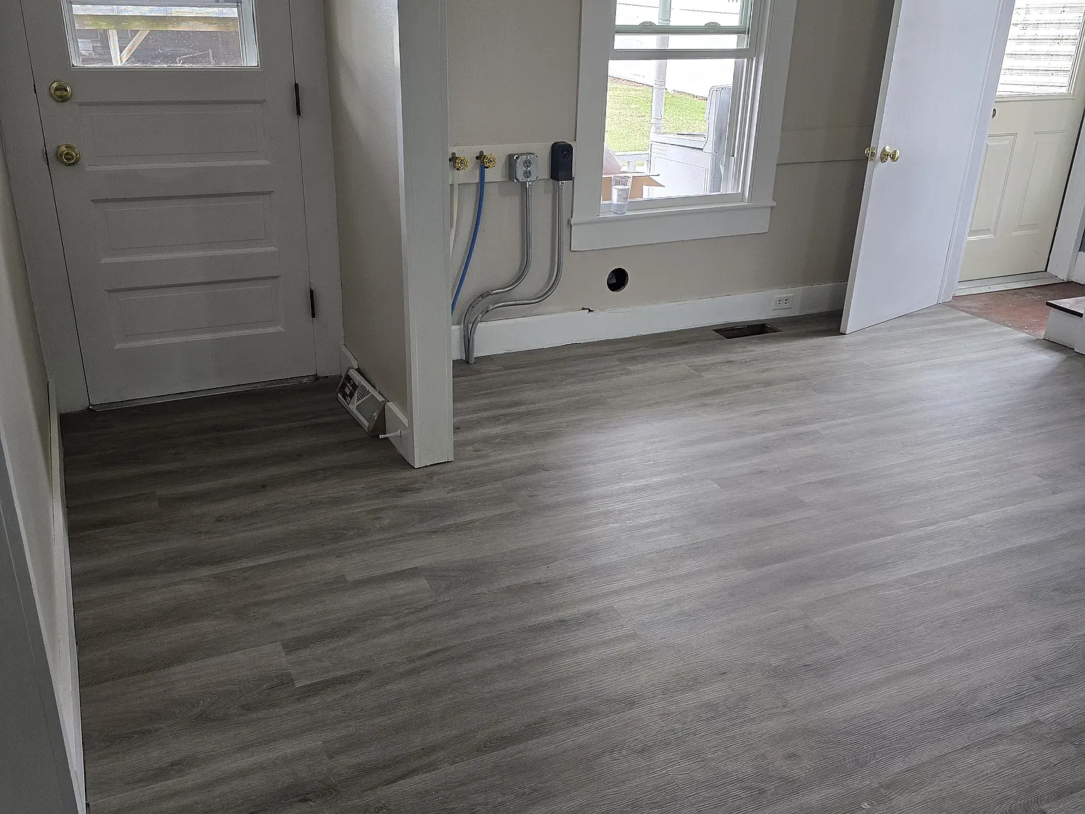 2 bed, 1200 sqft, $1,000 — Photo 4