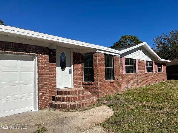 4831 Community Ave, Moss Point, MS 39563
