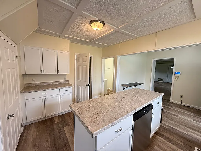 5420 E Michigan Ave — Photo 10