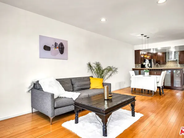 1745 Camino Palmero St APT 341, Los Angeles, CA 90046